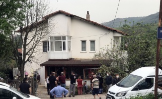 Kocaeli'de tüfekle oynarken vurulduğu iddia edilen çocuk öldü
