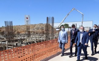 Sanayi ve Teknoloji Bakanı Varank, Kocaeli'de fabrika temel atma töreninde konuştu: (1)