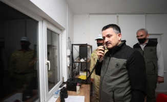 Tarım ve Orman Bakanı Pakdemirli Balıkesir'de yangın gözetleme kulesinde iftar yaptı