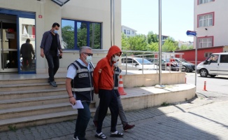 Yalova'da sokakta bir kişiyi darbedip para ve cep telefonunu gasbeden şüpheli yakalandı