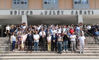 Afyonkarahisar Başsavcılığına atanan Başsavcı Karabacak'ı mesai arkadaşları uğurladı