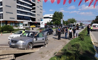 Edirne'de zincirleme trafik kazasında 3 kişi yaralandı