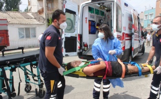 Bayramiç'te otomobille çarpışan motosikletin sürücüsü yaralandı
