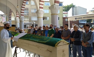 Bursa'da trafik kazası sonucu hayatını kaybeden kişi toprağa verildi