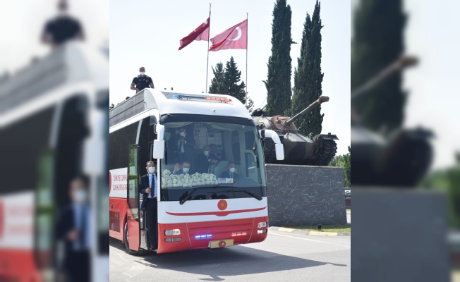 Cumhurbaşkanı Erdoğan, Arifiye'deki tank paleti fabrikası çalışanlarına hitap etti: (1)