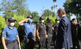 Edirne Valisi Canalp Kapıkule Sınır Kapısı'nı ziyaret etti