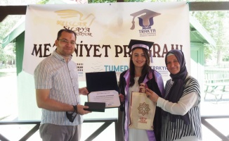 Edirne'de uluslararası öğrenciler için mezuniyet programı düzenlendi