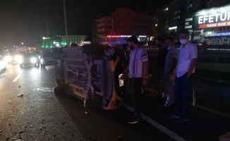 Kocaeli'de 3 ticari taksinin karıştığı zincirleme trafik kazasında bir kişi yaralandı
