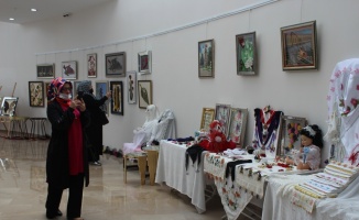 Osmangazi Halk Eğitim Merkezinin karma el sanatları sergisi açıldı