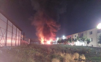 Tekirdağ'da çıkan yangında iki fabrika hasar gördü