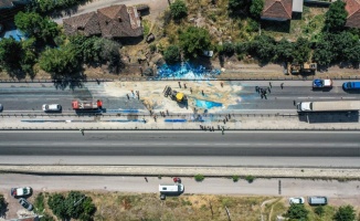 Bursa'da iki tırın çarpıştığı kazada bir kişi yaralandı