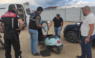 Bursa'nın İnegöl ilçesinde motosiklet çaldıkları iddia edilen 2 kişi yakaladı