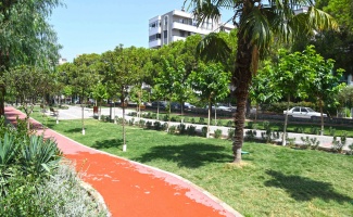 İzmir Karabağlar’da Özdemir Sabancı Parkı tamamlandı