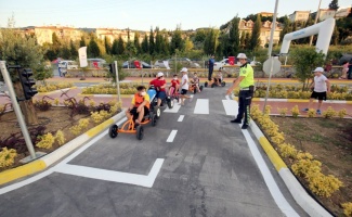 Karamürsel'de Çocuk Trafik Eğitim Parkı törenle açıldı