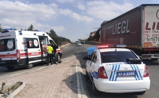 Kocaeli'de devrilen motosikletin sürücüsü yaralandı