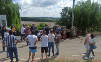 Kocaeli'de devrilen traktörün altında kalan kişi hayatını kaybetti