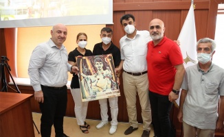 Milli karateci Eray Şamdan'ın anne ve babası, çocuklarının final mücadelesini heyecanla izledi