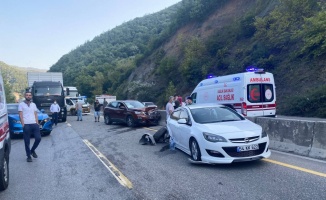Sakarya'da zincirleme trafik kazası: 12 yaralı
