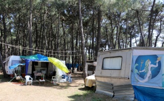 Saros'ta otel ve yazlıklara alternatif tatil: Çadır kampı