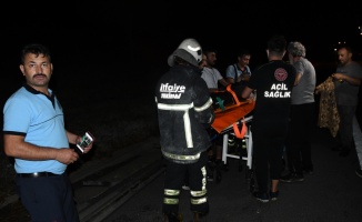 Tekirdağ'da menfeze devrilen tırın sürücüsü yaralandı