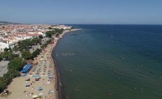 Tekirdağ'ın mavi bayraklı plajları tatilcileri cezbediyor