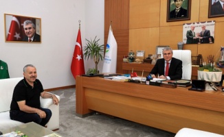 Türkiye'nin Lahey Büyükelçisi Dişli'den Başkan Yüce'ye ziyaret