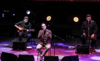 Uluslararası Bursa Festivali'nde Boşnak şarkıcı Armin Muzaferija konser verdi