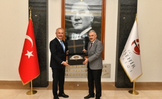 VakıfBank Genel Müdürü Üstünsalih'ten Eskişehir'e ziyaret