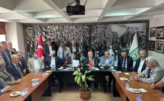 CHP Grup Başkanvekili Özel, Bursa'da esnaf temsilcileriyle bir araya geldi: