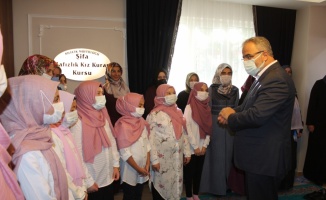 Diyanet İşleri Başkan Yardımcısı İşliyen, Bilecik'te yatılı kız hafızlık Kur'an kursunun açılışına katıldı