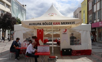 Edirne'de Türk Kızılay tarafından kan bağışı kampanyası düzenlendi