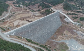 Gemlik Büyükkumla Barajı inşaatında çalışmalar aralıksız sürüyor