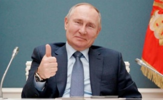 Putin'in partisi seçimi kazandı