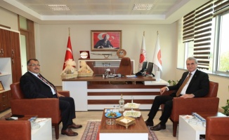 Sakarya Büyükşehir Belediye Başkanı Yüce'den ziyaretler
