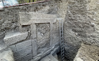 Alexandria Troas'da 2 bin 200 yıllık çarşının iki kapısına ulaşıldı