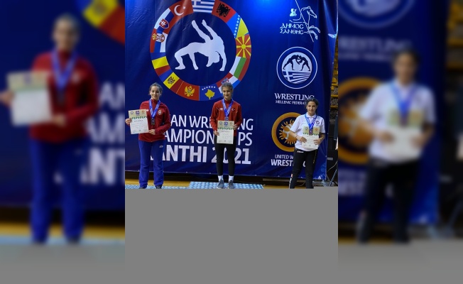 Edirne Şahi Spor Kulübü güreşçisi Sarıaslan, Balkan şampiyonu oldu