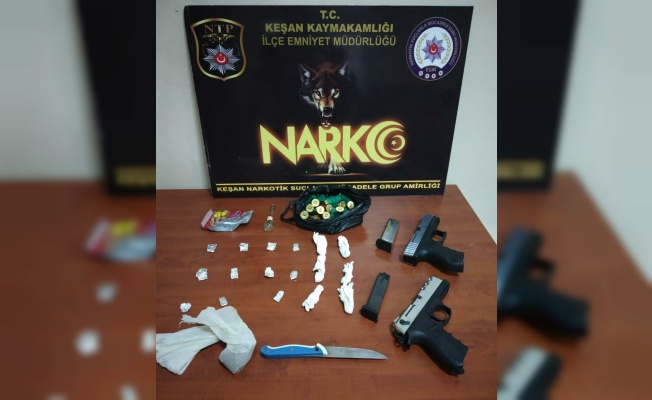 Edirne'de uyuşturucu operasyonunda polise mukavemet eden 3 kişi gözaltına alındı