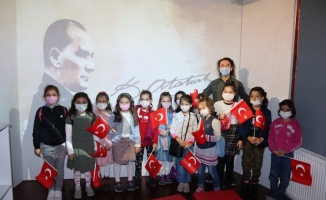İzmit'te miniklerden Atatürk Evi'ne ziyaret