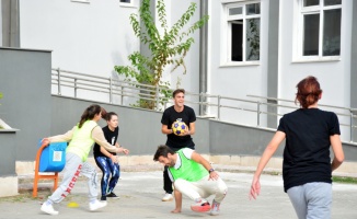 Sakarya'da cinsiyet eşitliğine dikkat çekmek için korfbol oynadılar