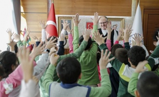 Sivas Belediye Başkanı Bilgin'e ilkokul öğrencilerinden dilekçe 
