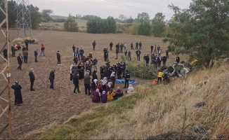 Tekirdağ'da şarampole devrilen otomobildeki 3 kişi öldü