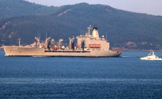 ABD Donanmasına ait gemi Çanakkale Boğazı'ndan geçti