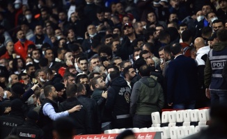 Beşiktaş uzatmada yediği golle lidere yenildi