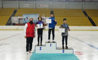 Buz Pateni Short Track Federasyon Kupası-3 müsabakaları, Kocaeli'de yapıldı