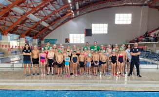 Edirne DSİ Spor Kulübü yüzücüleri Kırklareli'ndeki turnuvada 101 madalya kazandı