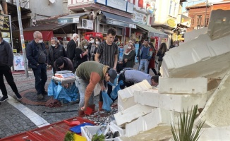 Edirne'de 5 liraya düşen hamsiye vatandaşlar yoğun ilgi gösterdi