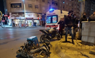 Gebze'de çarpışan iki motosikletin sürücüleri yaralandı