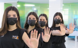 Kırklareli'nde sağlık çalışanları siyah kıyafetle 