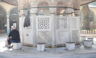Kocaeli'de Mimar Sinan'ın yaptığı caminin şadırvanındaki tarihi musluklar çalındı