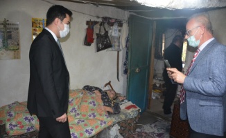 Manyas'ta ihtiyaç sahibi kadına hasta yatağı bağışı